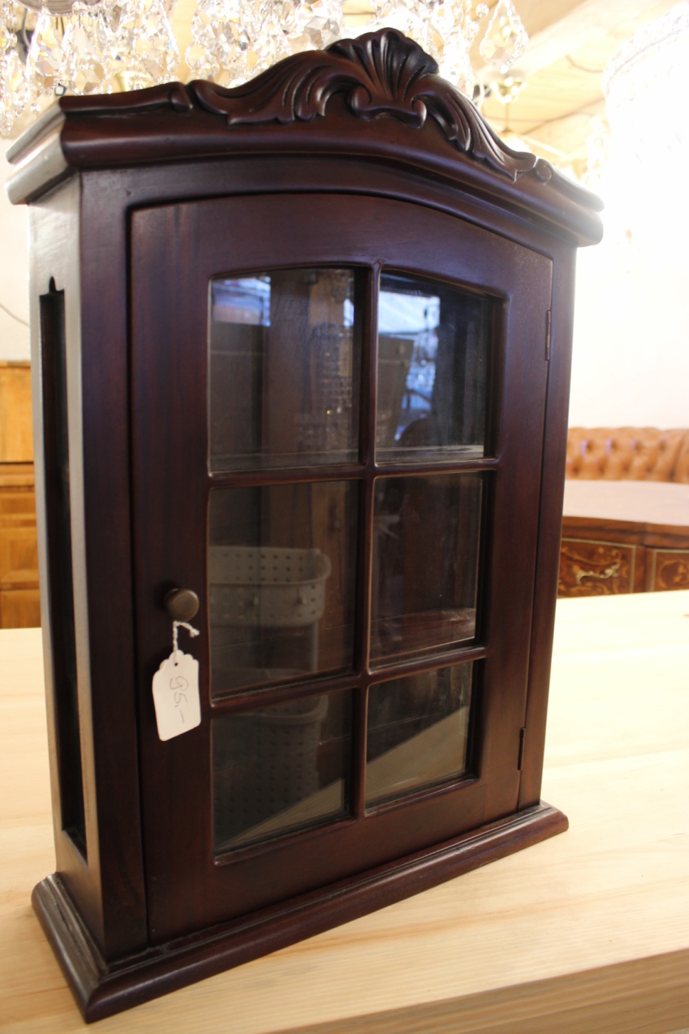 Vitrine  Apothekerschrank  oder  Schmuckschrank
