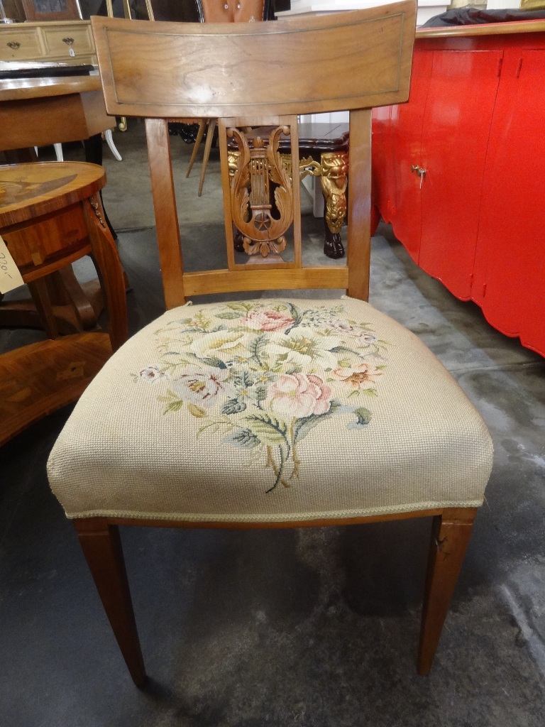 Polsterstuhl Biedermeier / Nussbaum